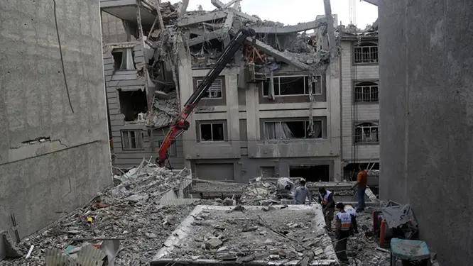 আবুধাবিতে আকাশ কাঁপিয়ে তাণ্ডব! ৫ ভারতীয় নাগরিকের আর্তনাদ, যা ঘটল রাতে