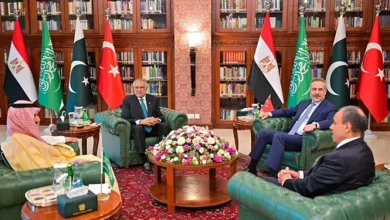 হঠাৎ মধ্যপ্রাচ্যে যুদ্ধের মোড় ঘুরছে! ইসলামাবাদে ৪ দেশের রুদ্ধদ্বার বৈঠক