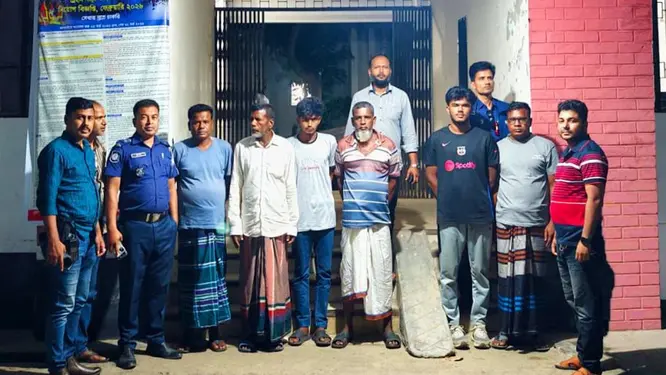 হাসপাতালে ঢুকে যুবককে কুপিয়ে জখম: ৬ জন গ্রেপ্তার! চাঞ্চল্য এলাকায়