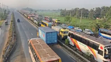 ২০ কিলোমিটারে যানবাহনের ধীরগতি, ঈদের আগে সেনা-পুলিশের পদক্ষেপ