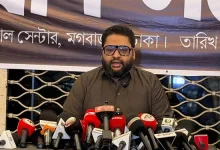 বুলেটের মুখে দেশ ছাড়লেন নবীন: সন্তানদের বাঁচাতে যা করলেন!