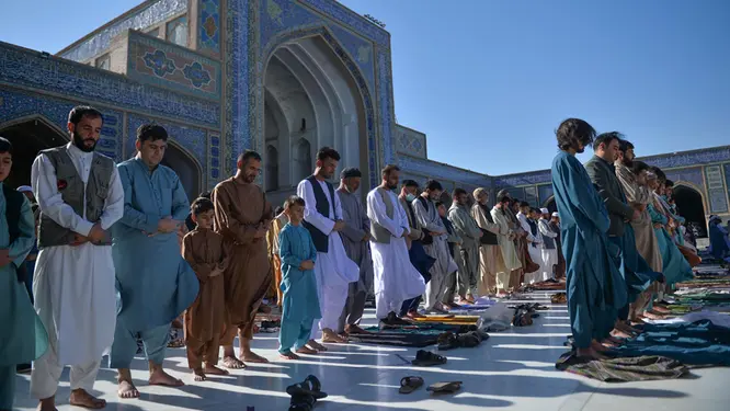 বাকি দেশগুলো আগামীকাল ঈদ | আফগানিস্তান আজ হয়ে গেল আলাদা