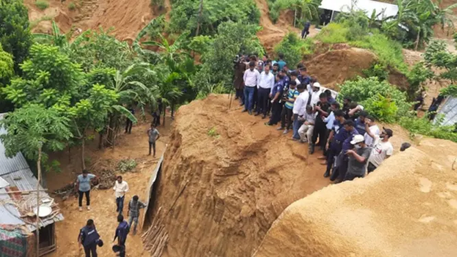 র‌্যাব কর্মকর্তা হত্যায় চাঞ্চল্যকর তথ্য! শীর্ষ সন্ত্রাসীর সহযোগীসহ ৫ জন ধরা