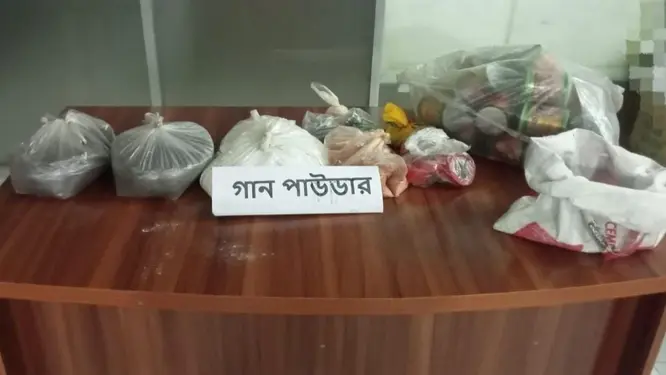 শিবগঞ্জে কি ঘটল রাতে? ৯ কেজি গান পাউডার ও বোমা তৈরির সরঞ্জাম উদ্ধার!