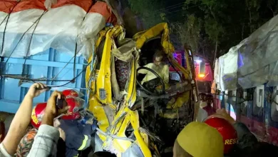 শেরপুরে ভয়াবহ সংঘর্ষে কাঁপলো মহাসড়ক, বাসের ১৫ যাত্রী আহত!