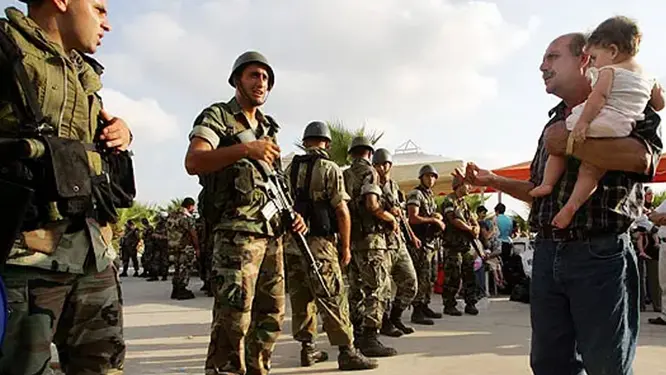 লেবাননে কী ঘটছে? চোখের সামনে ২০% মানুষ বাস্তুচ্যুত!