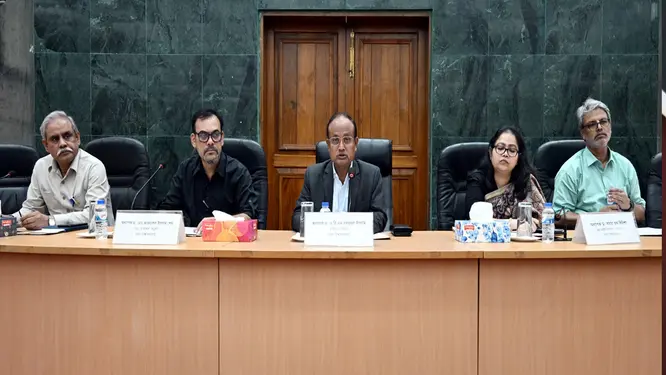 ‘মঙ্গল’ নয়, এবার ‘আনন্দ শোভাযাত্রা’! কেন এই সিদ্ধান্ত? জানলে অবাক হবেন!