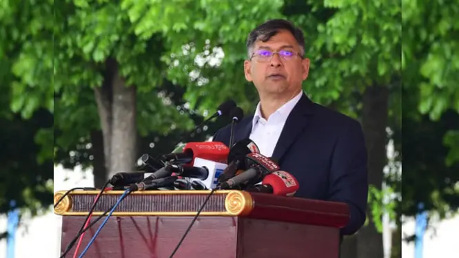 জনবান্ধব পুলিশ বাহিনী গড়তে কর্মকর্তাদের বিশেষ নির্দেশ! যা বললেন স্বরাষ্ট্রমন্ত্রী