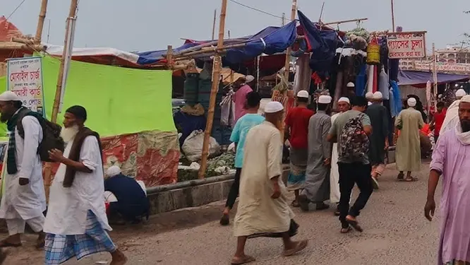 চরমোনাইয়ের মাহফিল: জামায়াতকে বাদ দিয়ে কাদের ডাকছেন পীর?