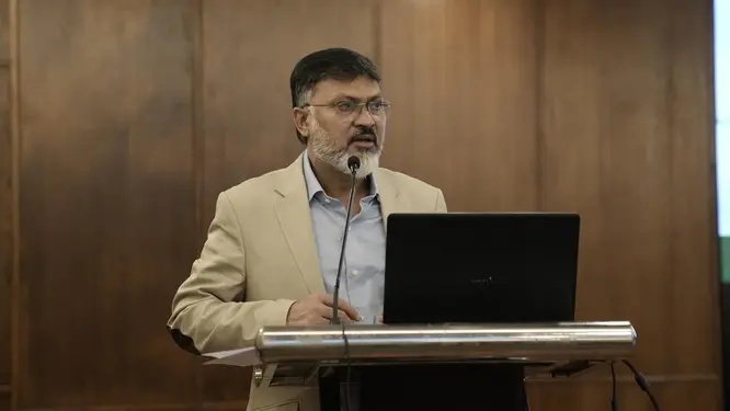 মশার যন্ত্রণায় অতিষ্ঠ নগরবাসী! ডিএনসিসি প্রশাসকের বড় ঘোষণা