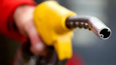 দেশে তীব্র জ্বালানি সংকট, মন্ত্রী বলছেন “সব স্বাভাবিক”: যা ঘটছে আসলে?