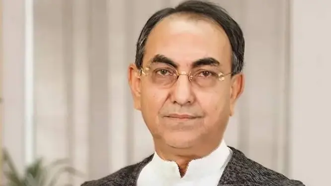 সিঙ্গাপুরে সিসিইউ ছেড়ে কেবিনে মির্জা আব্বাস! কী ঘটল যে রাতারাতি স্থানান্তরের সিদ্ধান্ত?