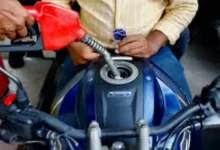 পেট্রোল শেষ? এই সহজ উপায়ে গাড়ি চালালে বাঁচবে পকেট!