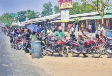 পেট্রোল পাম্পে লাগামহীন অনিয়ম, বিক্ষোভে কৃষক-চালক, প্রশাসন নীরব!