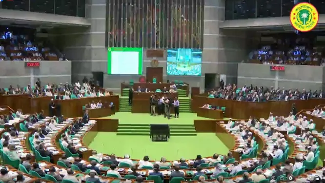 অন্তর্বর্তীকালীন সরকারের ১৩৩ অধ্যাদেশ: ২০টি বাতিলের সুপারিশ, যা বদলে দিচ্ছে দেশ!