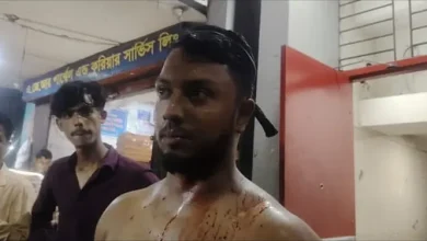 কারওয়ান বাজারে চাঁদাবাজদের তাণ্ডব! ব্যবসায়ীদের রক্তে ভিজল মাটি, এলাকায় তীব্র আতঙ্ক!