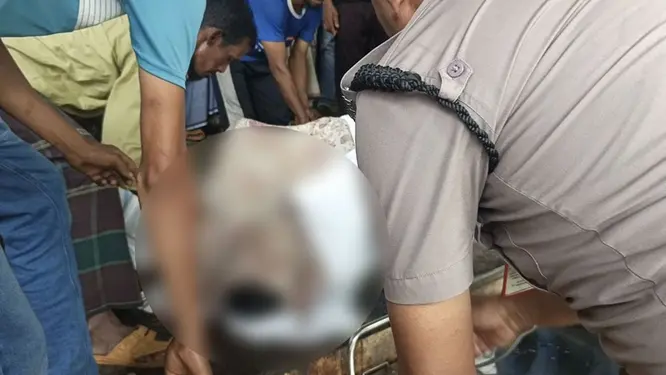 পুকুরে ভাসমান লাশ! মাথা ও চোখে আঘাত, চট্টগ্রামে চাঞ্চল্য