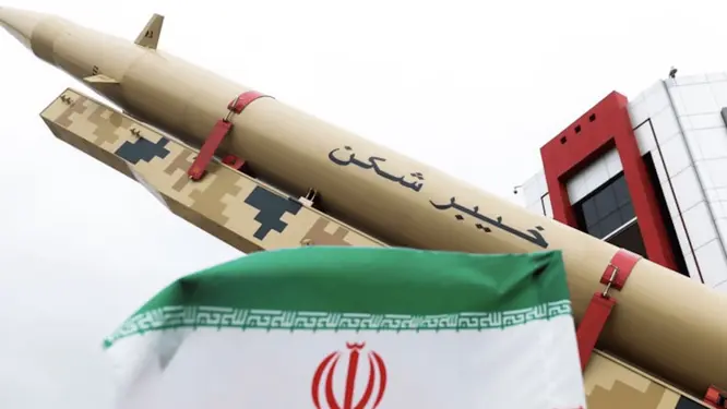 ইরান দিল ‘চরম, বিস্তৃত ও ধ্বংসাত্মক’ হামলার হুঁশিয়ারি, কাঁপছে বিশ্ব!