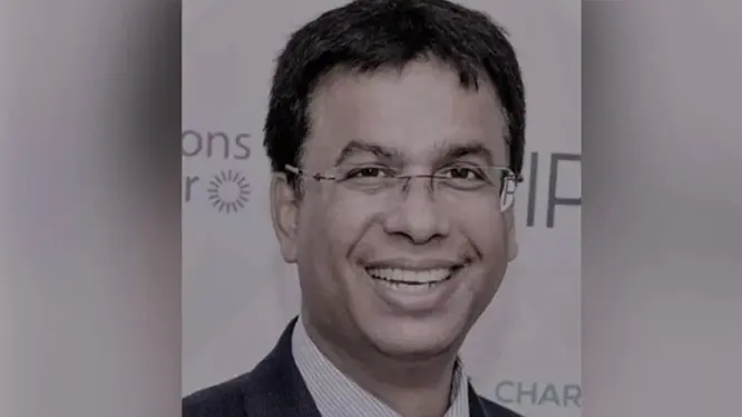 রাজার হাত থেকে সম্মান পাচ্ছেন ব্রিটিশ-বাংলাদেশি! যা ঘটল অনুষ্ঠানে…