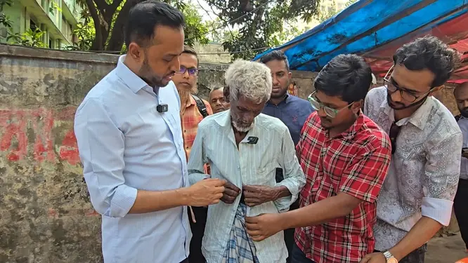 মাথা গোঁজার ঠাঁই হারানো প্রবীণ নাঈমুদ্দিনকে অভূতপূর্ব সহায়তা প্রধানমন্ত্রীর!