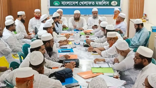 সংবিধান নিয়ে তুঘলকি কাণ্ড! গণভোটের রায় অমান্য করে স্বৈরাচারের পথে বিএনপি?