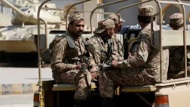 পাকিস্তানে হঠাৎ যা ঘটল! ৮ সন্ত্রাসী নিহত, ভারতের দিকে অভিযোগের তীর