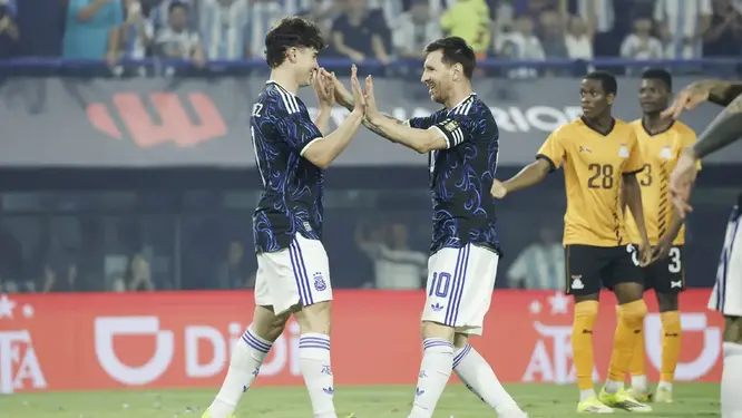 মেসির জাদুতে জাম্বিয়াকে উড়িয়ে যা বলল বিশ্বচ্যাম্পিয়নরা!