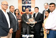 উপাচার্যের সঙ্গে চীনা রাষ্ট্রদূতের সাক্ষাৎ: বাংলাদেশের বিরাট সম্ভাবনা খোলা?