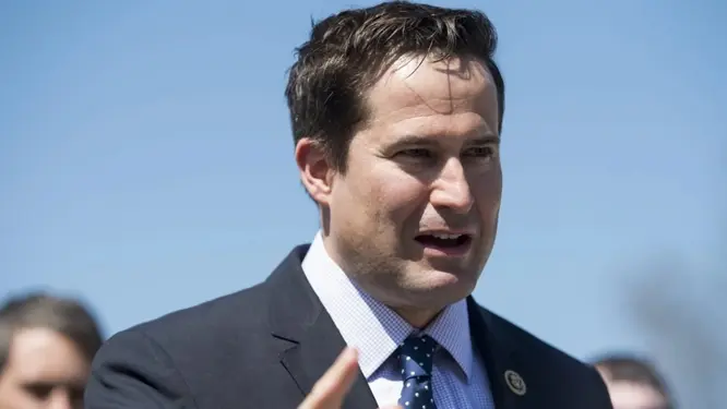 ট্রাম্পের ভুলে মার্কিন সেনারা আজ মহাবিপদে! যে বিস্ফোরক তথ্য ফাঁস!