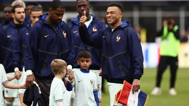 ates.. শীর্ষস্থান হারালো বিশ্ব চ্যাম্পিয়নরা!