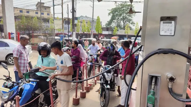 সিলেট বিভাগের ধর্মঘট অবশেষে প্রত্যাহার! দীর্ঘ জট কেটে শুরু স্বাভাবিক সরবরাহ