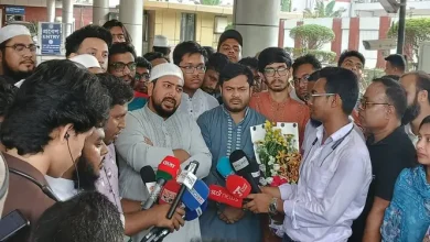 ড. ইউনূসকে রাজপথে নামার আহ্বান! বিএনপিকে ‘সংস্কারবিরোধী’ বলে বিস্ফোরক মন্তব্য নাহিদ ইসলামের