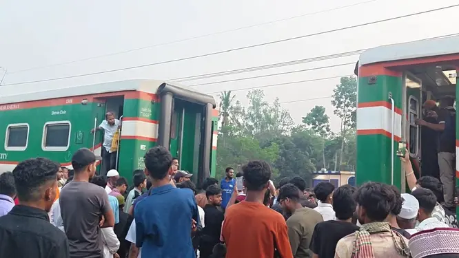 বগি বিচ্ছিন্ন হয়ে ১ কি.মি. দূরে ট্রেন! যাত্রীদের চরম ভোগান্তি, রক্ষা পেলেন হাজারো