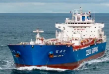 ধাক্কা সামলে স্বস্তি! বিপুল জ্বালানি নিয়ে চট্টগ্রাম বন্দরে বিশাল জাহাজ, যা বলছে বিপিসি