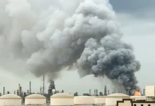 হঠাৎ ক্ষেপণাস্ত্র হামলায় আরব আমিরাতে বিশাল গ্যাসক্ষেত্রে আগুন, ব্যাপক ক্ষয়ক্ষতি!