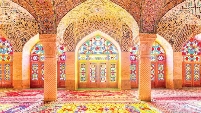 মসজিদে যত বাড়ছে বাহ্যিক চাকচিক্য, ততই কি কমছে ঈমান?