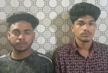 থামানো গেল না! স্ত্রীর সামনে স্বামীকে কুপিয়ে পালানোর পর যা হলো...